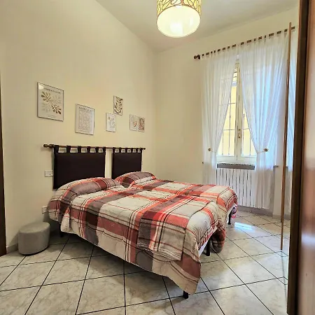 Casa Oltrepo Fresco Ma Silenzioso Parcheggio Interno 公寓